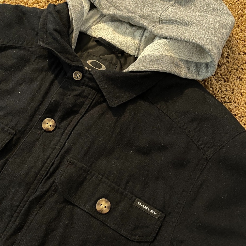 Oakley full zip hooded shacket (shirt jacket). - Picture 4 of 4